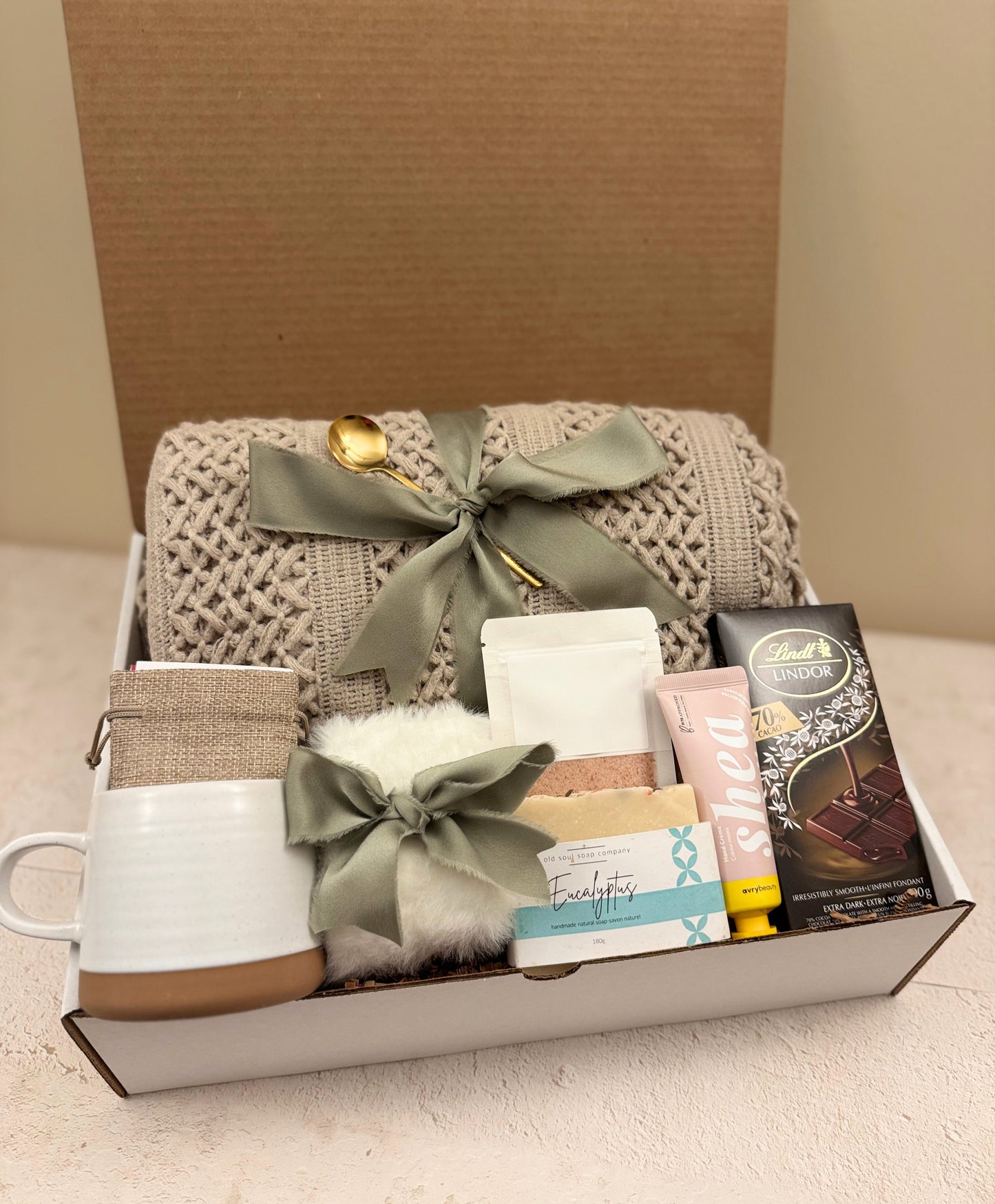 House Warming Gift Set, Personalized Self Care Package For Her, Cozy Hygge Gift Box With Blanket - Green