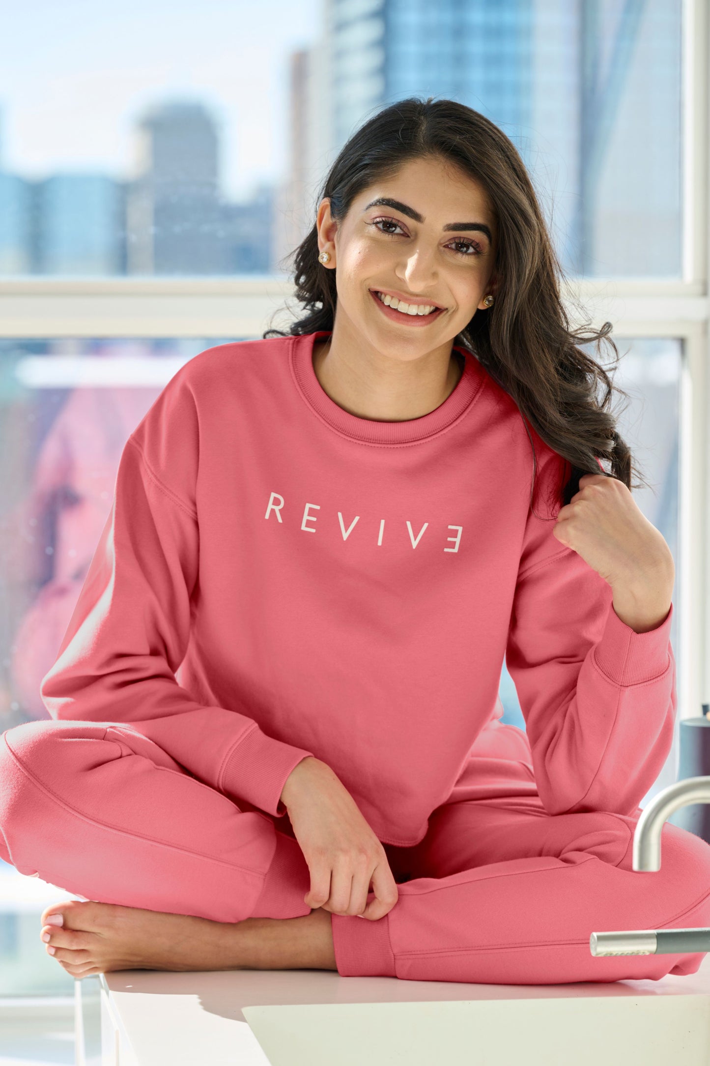 Two Piece Lounge Set. Cropped Sweatshirt and Jogger - Dusty Rose