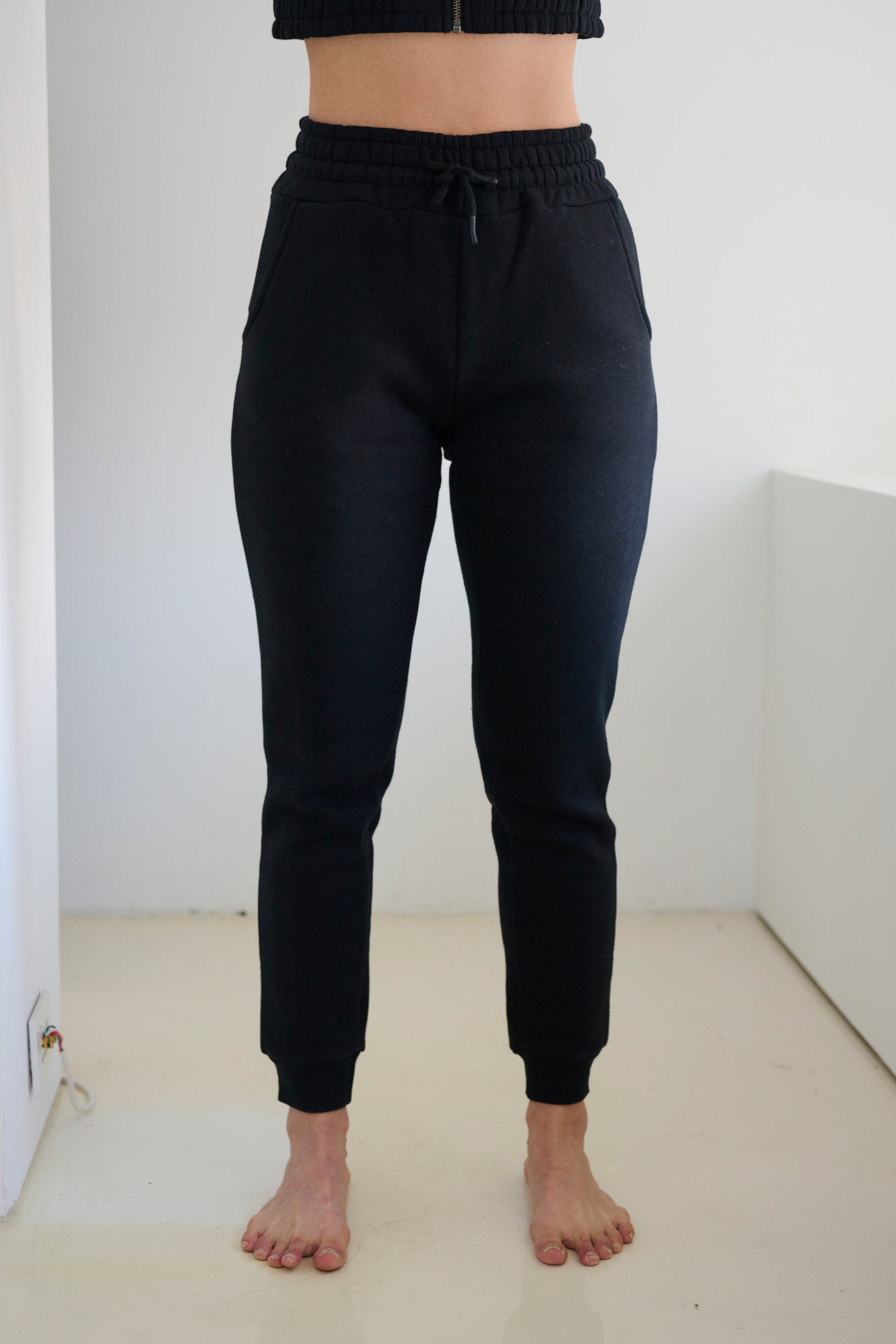 High-waisted Jogger - Black