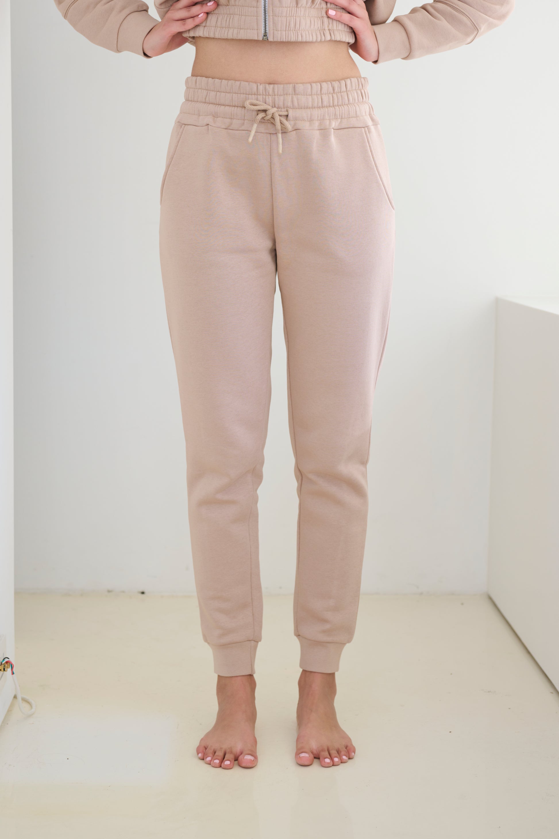 High-waisted Jogger - Taupe